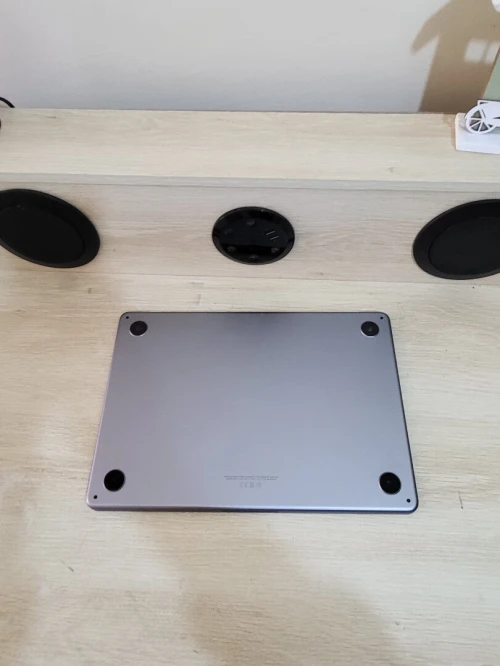 MacBook Air M2 2023 | PUCE M2 8 CPU | GPU 10 COEURS | 8GB RAM | 256GB SSD | CYCLES 67 | MDM BYPASSED