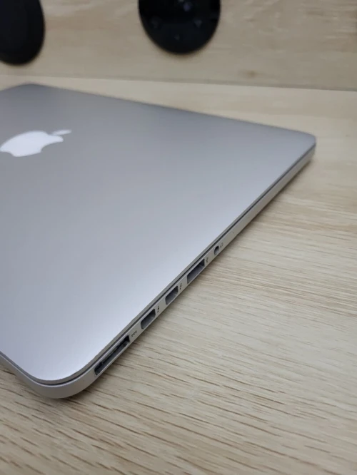 MACBOOK PRO RETINA 2013 13 POUCES - INTEL CORE I5 @2.60GHz - 8GB RAM - 256GB SSD - CYCLES 107