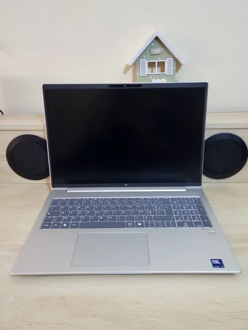 HP EliteBook 660 G11 16'' | CORE Ultra i5 125U | 16GB RAM | 512GB NVMe SSD | INTEL GRAPHICS