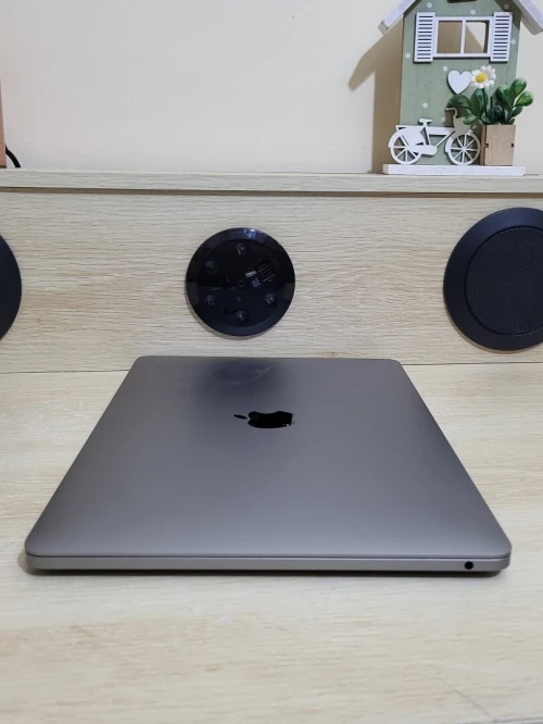MacBook Pro M1 Gris Sideral | CPU M1 8C | 8GB RAM | 512GB SSD | COMPTAGE CYCLES 127 | MDM BYPASSED