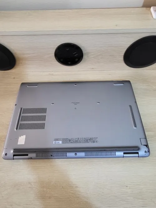 DELL PRECISION 3581 | CORE i7-13700H | NVIDIA RTX A500 4GB | 512 SSD | 16GB RAM | WORKSTATION