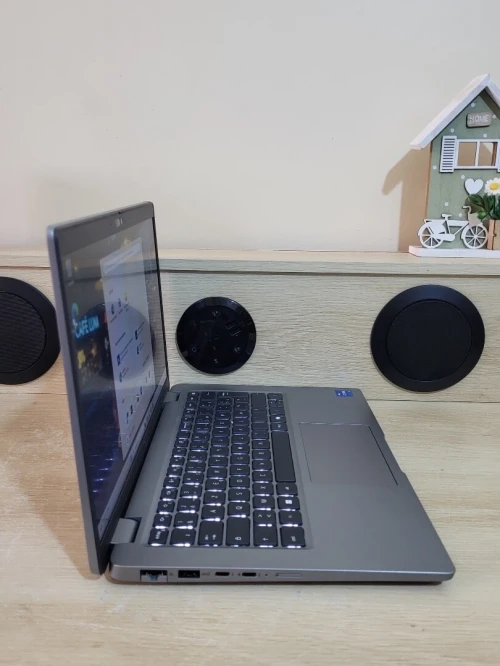 DELL LATITUDE 5450 | 2025 | INTEL 13EME GEN CORE i5 1345U | 32GB RAM | 256GB NVME SSD | INTEL Iris Xe GRAPHICS