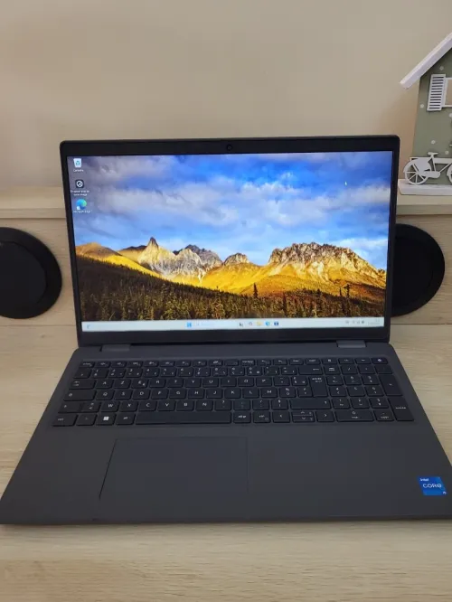 DELL LATITUDE 3540 2024 15.6 FHD | INTEL 13EME GENERATION CORE I5 1345U | 16GB RAM | 512GB NVMe SSD