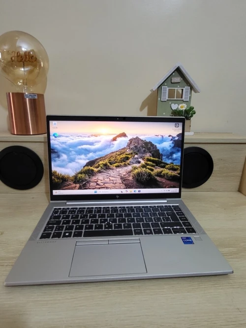 HP EliteBook 840 G8 | CORE i7 1165G7 @2.80GHz | 16GB RAM | 512GB NVMe SSD | INTEL IRIS XE GRAPHICS