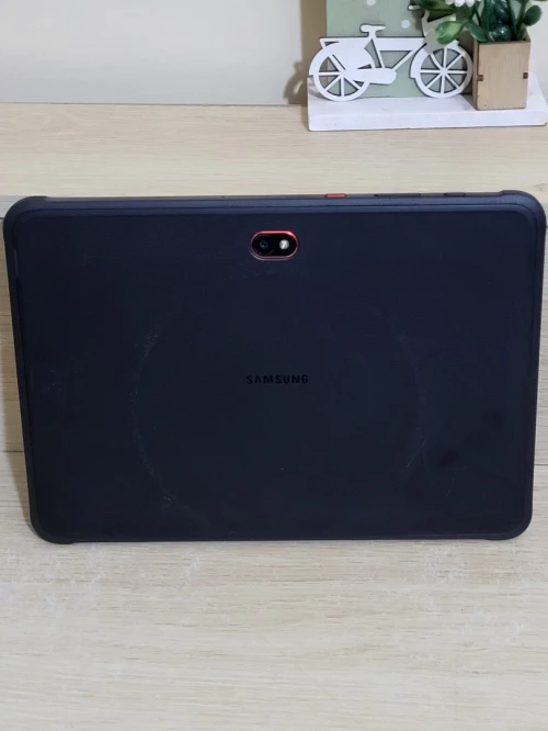 SAMSUNG Galaxy Tab ACTIVE4 Pro | 5G | 10 POUCES | 64GB | étanche | puce rapide vous permet d'utiliser tous vos jeux et services de streaming en toute fluidité.