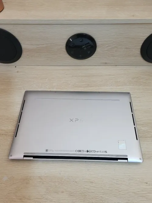 DELL XPS 9320 | EVO CORE i7-1260P | 16GB RAM | 512GB SSD | INTEL IRIS XE GRAPHICS