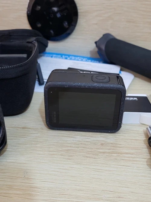 GoPro HERO12 Black - Caméra daction étanche - Ultra HD 5.3K60 Photos 27MP - HDR - stabilisation