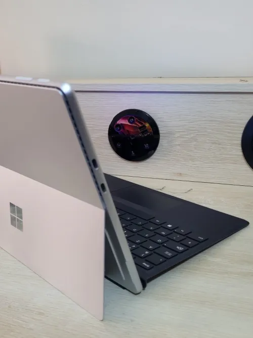 AI Microsoft Surface Pro 11 Copilot+ | OLED 2.8K 13" Tactile 120 Hz | INTEL CORE Ultra 5 236V | 16GB RAM | 256GB RAM | Arc Graphics 130V 8GB | Platine Tablette | Hybride 2-en-1
