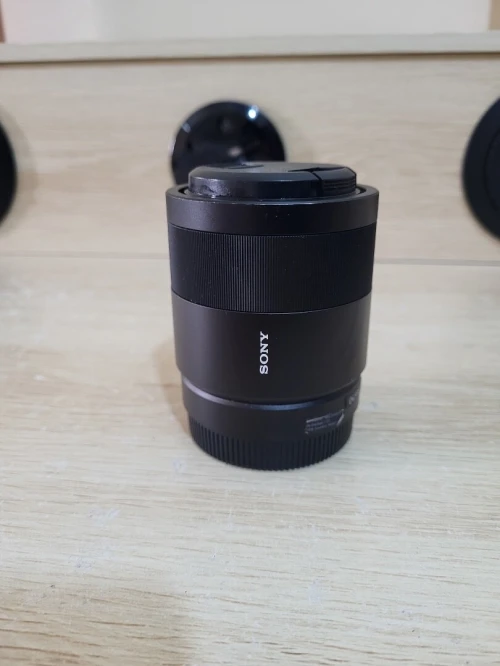 Objectif Sony FE 55mm F/1.8 ZEISS Sonnar T*