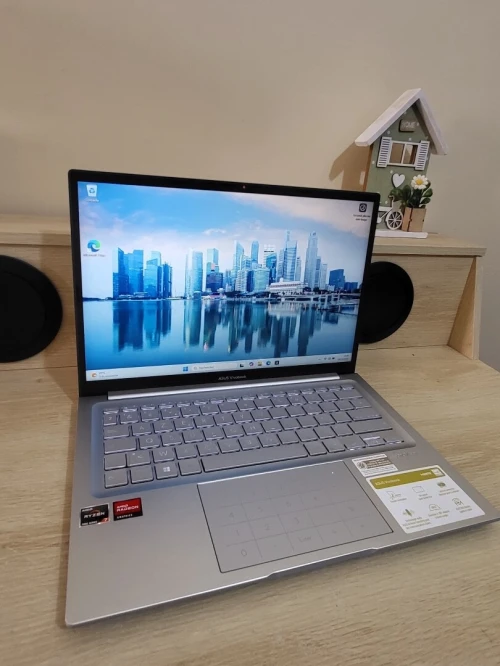 Asus Vivobook 14'' FHD + | RYZEN 7 PRO 7730U | 16GB RAM | 512GB NVMe SSD | AMD RADEON GRAPHICS