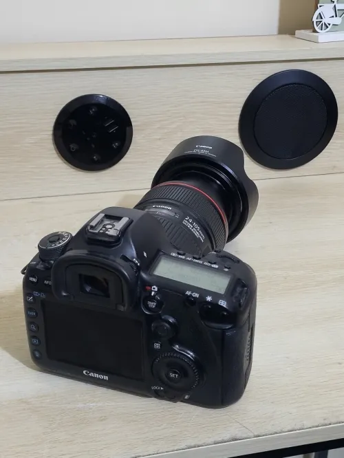 Canon 5D Mark III | full-frame DSLR 22Mpx | VIDEO 4K | + Canon Objectif EF 24-105mm f/4L IS II USM