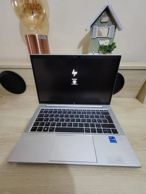 HP ELITEBOOK 830 G8 | CORE i7-1185G7 | 32GB RAM | 512GB SSD | INTEL IRIS XE GRAPHICS