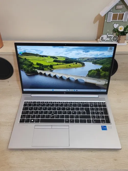 HP ELITEBOOK 850 G8 | CORE i5 1135G7 | 8GB RAM | 256GB SSD | IRIS XE GRAPHICS