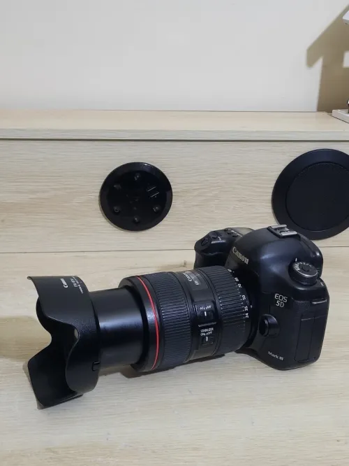 Canon 5D Mark III | full-frame DSLR 22Mpx | VIDEO 4K | + Canon Objectif EF 24-105mm f/4L IS II USM