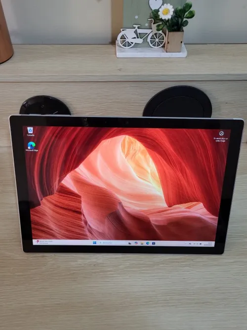 Microsoft Surface Pro 7 INTEL CORE i5 1035G4 - 8GB RAM - 128 NVMe SSD