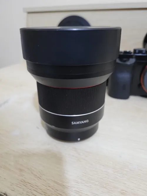 Sony Alpha 7S Hybride Plein Format Ultra vidéo 4K + Objectif Samyang AF 14mm F2.8 Full Frame