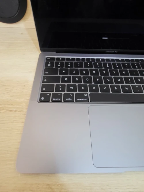 MacBook Air M1 | 8GB RAM | 256GB SSD |