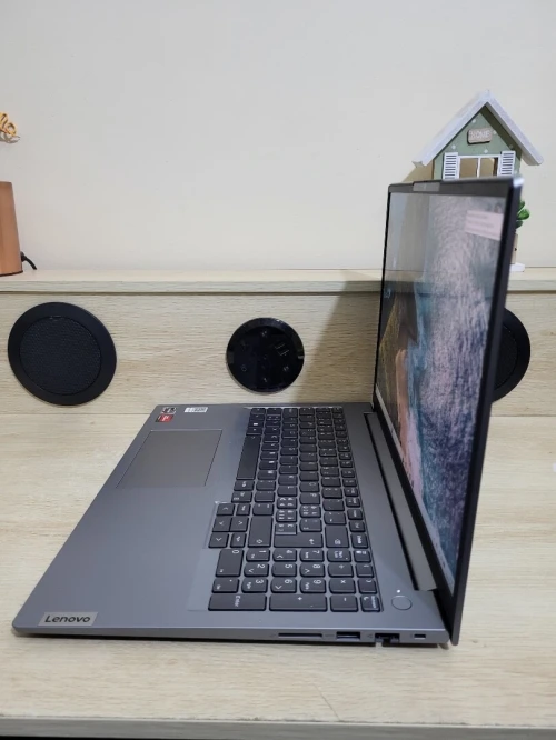 ThinkBook 16 G6 ABP 16'' FHD + | RYZEN 7 7730U | 16GB RAM | 1TB NVMe SSD | AMD RADEON GRAPHICS 2GB