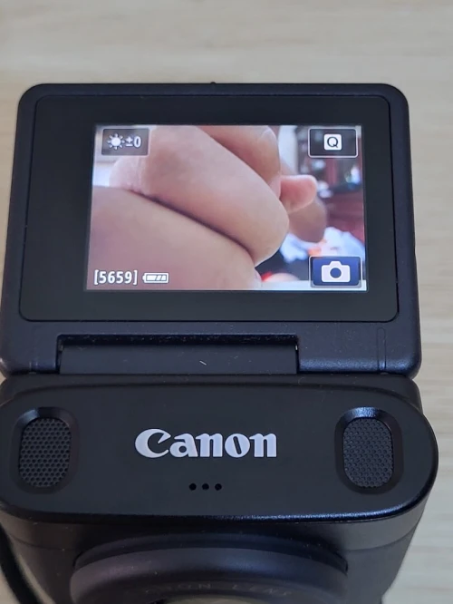 Canon PowerShot V10 la caméra pour le vlogging 4K UHD en toute facilité