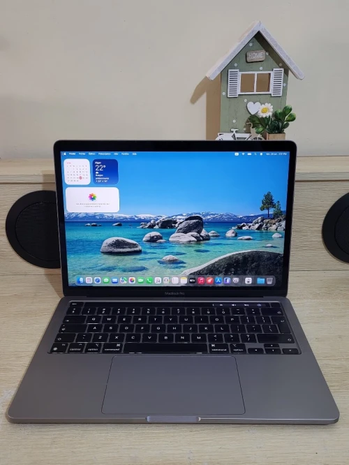MacBook Pro M1 Gris Sideral | CPU M1 8C | 8GB RAM | 512GB SSD | COMPTAGE CYCLES 145
