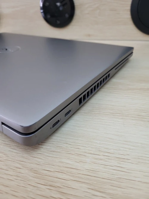 DELL PRECISION 3560 | CORE i5-1145G7 | 32GB RAM | 1024GB SSD | INTEL IRIS XE 1GB GRAPHICS