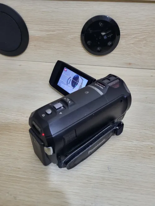 CAMERA PANASONIC HC-V770 Caméra Full HD WiFi NFC 