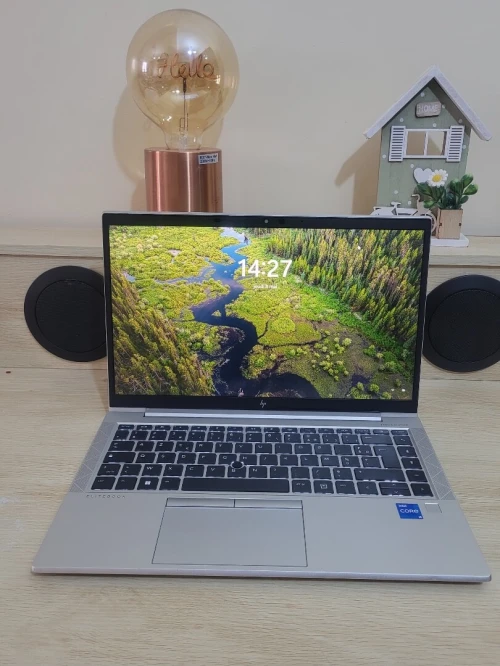 HP EliteBook 840 G8 | vPRO CORE i5 1135G7 | 16GB RAM | 256GB SSD | INTEL IRIS XE GRAPHICS