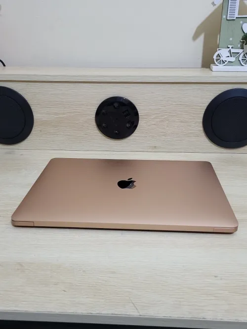 MacBook Air M1 2020 ROSE GOLD - CPU M1 8C - 8GB RAM - 512GB SSD - COMPTAGE DE CYCLES 114
