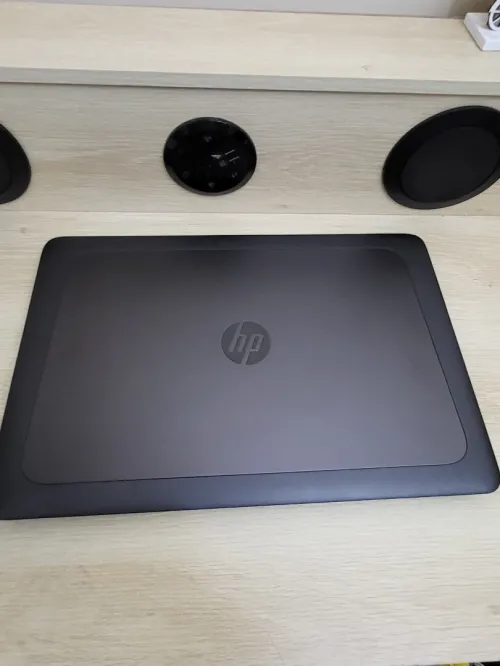 HP ZBook 15U G3 | CORE i7-6500U | 16GB RAM | 256GB NVMe SSD | WORKSATION