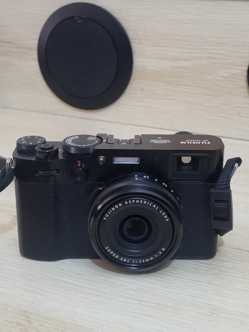 fujifilm x100v Vidéo 4K | Capteur X-Trans CMOS 4 de 26.1 MP | Objectif 23 mm F/2.0 | Processeur X 4 