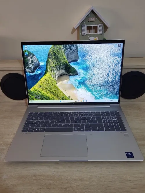 HP EliteBook 660 G11 16'' | CORE Ultra i5 125U | 16GB RAM | 512GB NVMe SSD | INTEL GRAPHICS