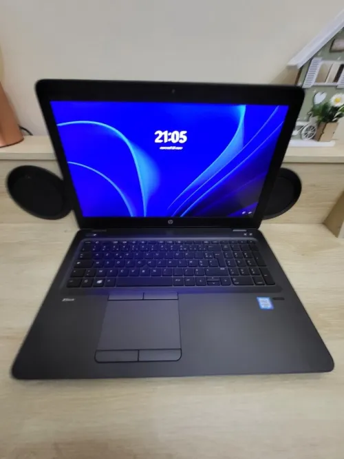 HP ZBook 15U G3 | CORE i7-6500U | 16GB RAM | 256GB NVMe SSD | WORKSATION