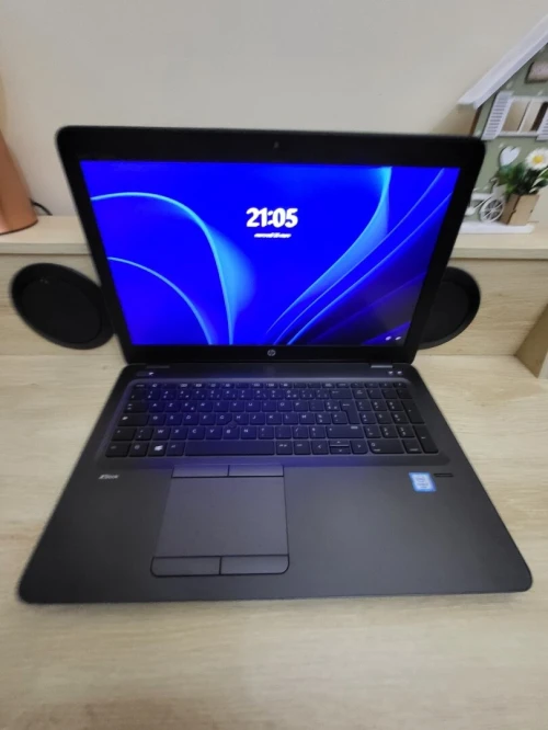 HP ZBook 15U G3 | CORE i7-6500U | 16GB RAM | 256GB NVMe SSD | WORKSATION