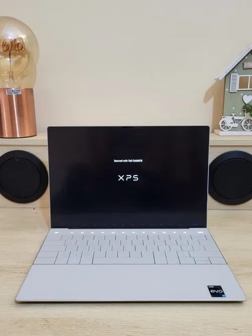 DELL XPS 9320 | EVO CORE i7-1260P | 16GB RAM | 512GB SSD | INTEL IRIS XE GRAPHICS