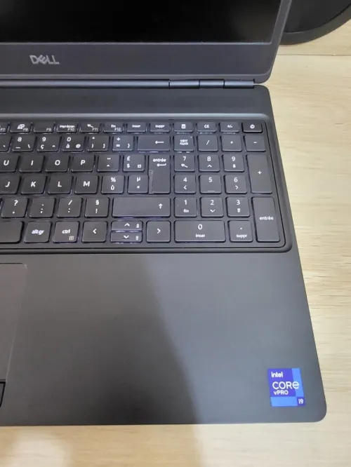 DELL PRECISION 7560 | CORE i9-11950H | RTX A2000 4GB | 64B RAM | 512GB NVMe SSD | WORKSTATION