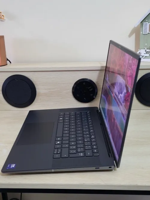 DELL PRECISION 5690 | CORE Ultra 7-165H | RTX 1000 ADA 6GB | 512GB NVMe SSD | 32GB RAM