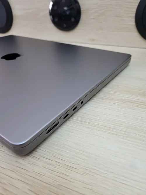 MacBook Pro M1 16 POUCES 2021 | Puce M1 Pro CPU 10 | GPU 16 | 16GB RAM | 512GB SSD | CYCLES 375