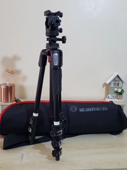 Manfrotto Trépied en fibre de carbone/magnésium 190CXPRO4 Trépied à 4 sections + Acratech Tête panoramique et inclinable avec QR, capacité de charge de 25 lb