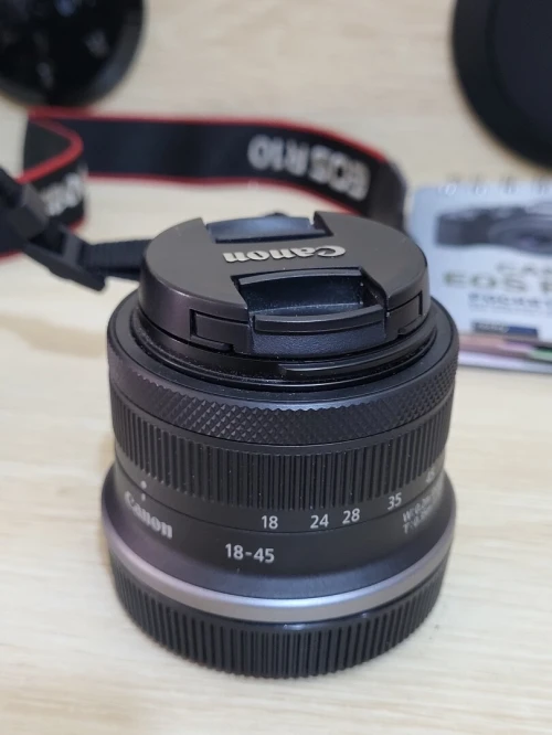 CANON EOS R10 hybride enregistrement en 4K UHD + objectif RF-S 18-45mm F4.5-6.3 IS STM NEUF