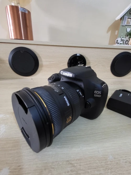 Canon EOS 1200D reflex 18.7 mpix + Objectif sigma 10 20mm 1 4 5.6 ex dc hsm