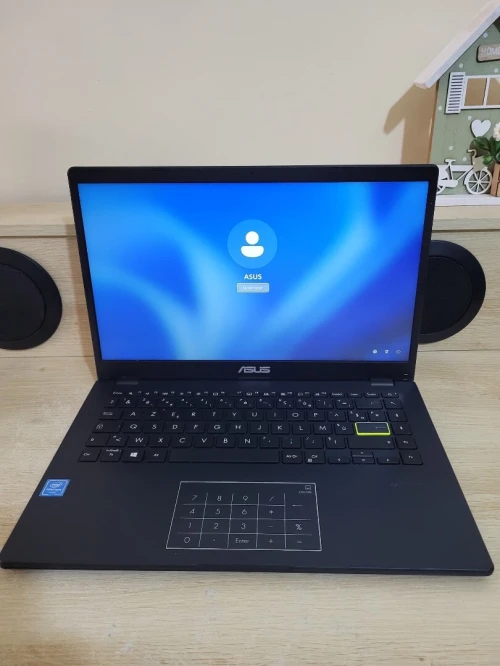 ASUS VivoBook 15.6" FHD | INTEL Pentium Silver N5030 | 4GB RAM | 128GB SSD | INTEL UHD GRAPHICS