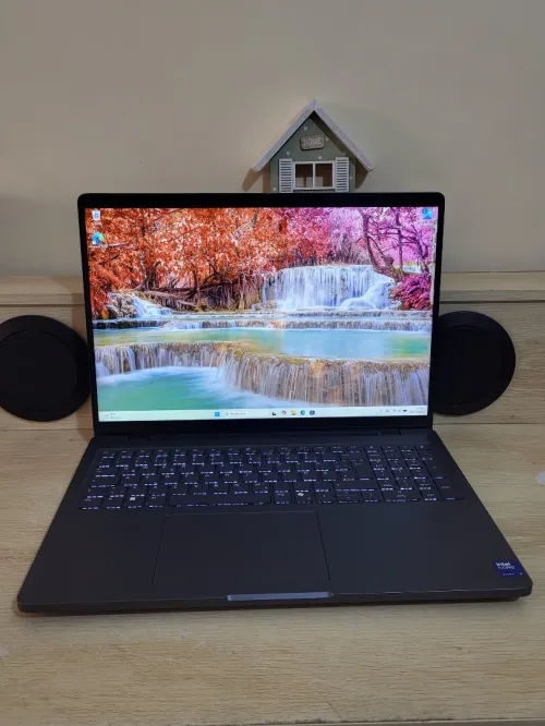 Dell Pro Max 16 | CORE Ultra 5 235H | INTEL Arc Pro 140T GPU 16GB | 32GB RAM | 1TB NVMe