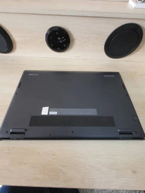 DELL VOSTRO 15.6'' FHD | RYZEN 5 5500U | 8GB RAM | 512GB SSD | AMD RADEON GRAPHICS 