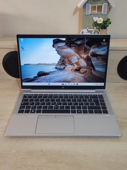 HP EliteBook 845 G8 14'' FHD | AMD RYZEN 5 PRO 5650U | 16GB RAM | 256GB NVMe SSD | AMD RADEON GRAPHICS