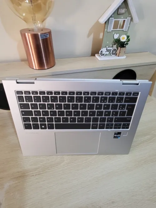 HP EliteBook X360 1040 G9 | INTEL EVO CORE i7 1255U | 16GB RAM | 1TB NVME SSD