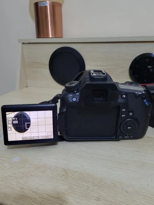 Canon EOS 60D Appareil photo Reflex 18 Mpix CMOS APS-C + Sigma EX 17-50mm - f/2.8 DC OS HSM 