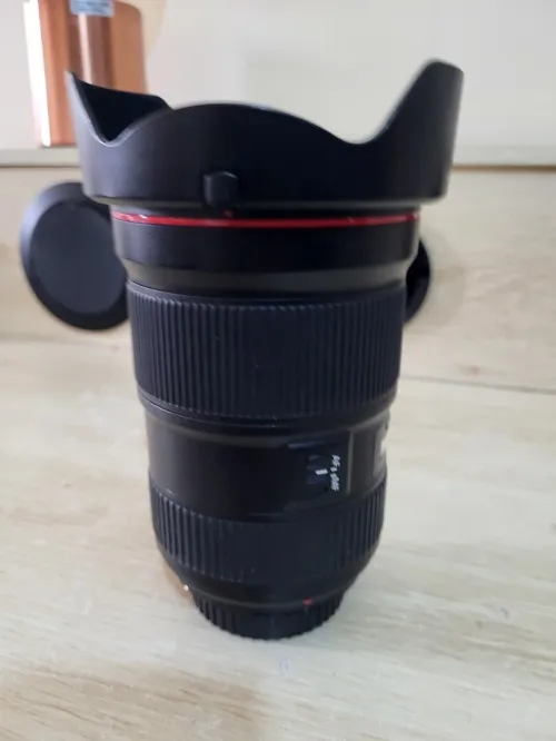 Canon EF 16-35mm f/2.8L III USM ultra grand-angle Qualité image exceptionnelle - passionnés de photo
