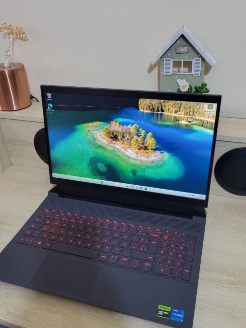 GAMING DELL G15 5530 120Hz | 13EME CORE i5-13450HX | NVIDIA RTX 3050 6GB | 16GB RAM | 512GB NVME