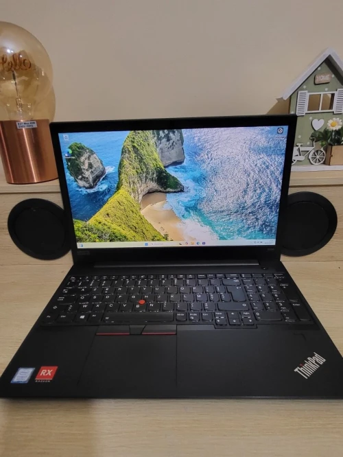 LENOVO THINKPAD E590 | CORE i7-8565UU | AMD RADEON RX 550X 2GB | 16GB RAM | 512GB NVMe SSD