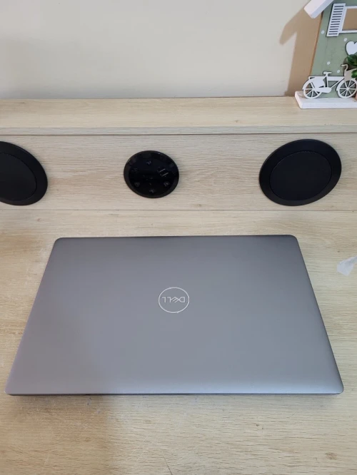 DELL PRECISION 3591 | CORE Ultra 7 165H | NVIDIA RTX 2000 ADA GEN 8GB | 1To NVMe SSD | 32GB RAM | WORKSTATION